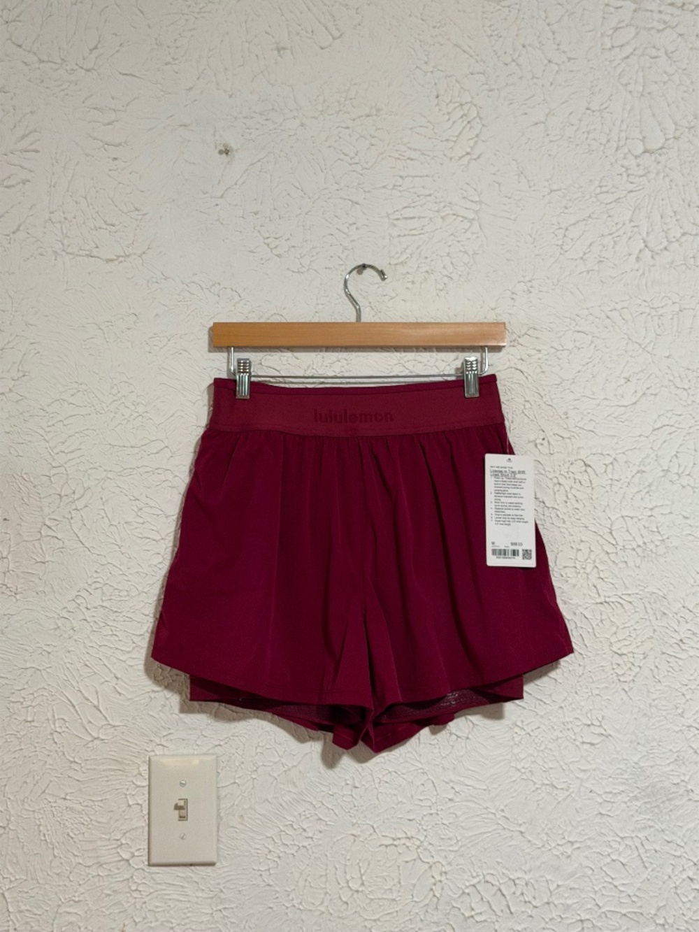 Lululemon License to Train SHR Lined Shorts 3.5" Maroon Size M NWT